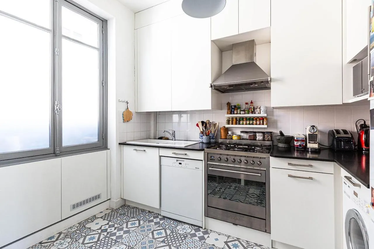 Veeve - Elegant Interiors In Bastille Paris
